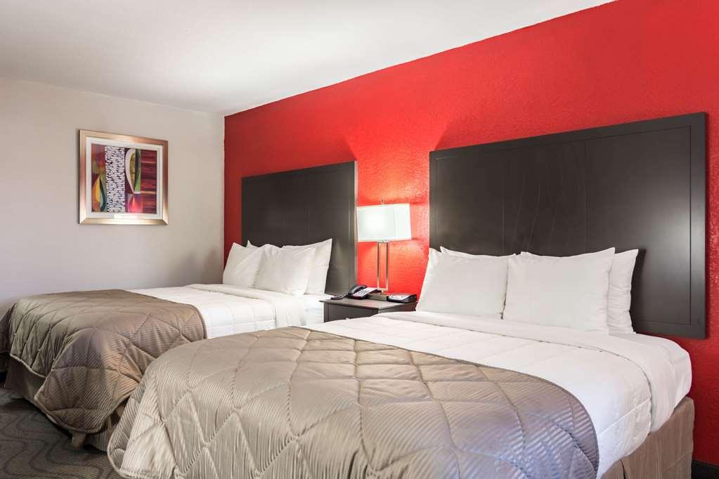 Clarion Inn & Suites Russellville I-40 Rom bilde