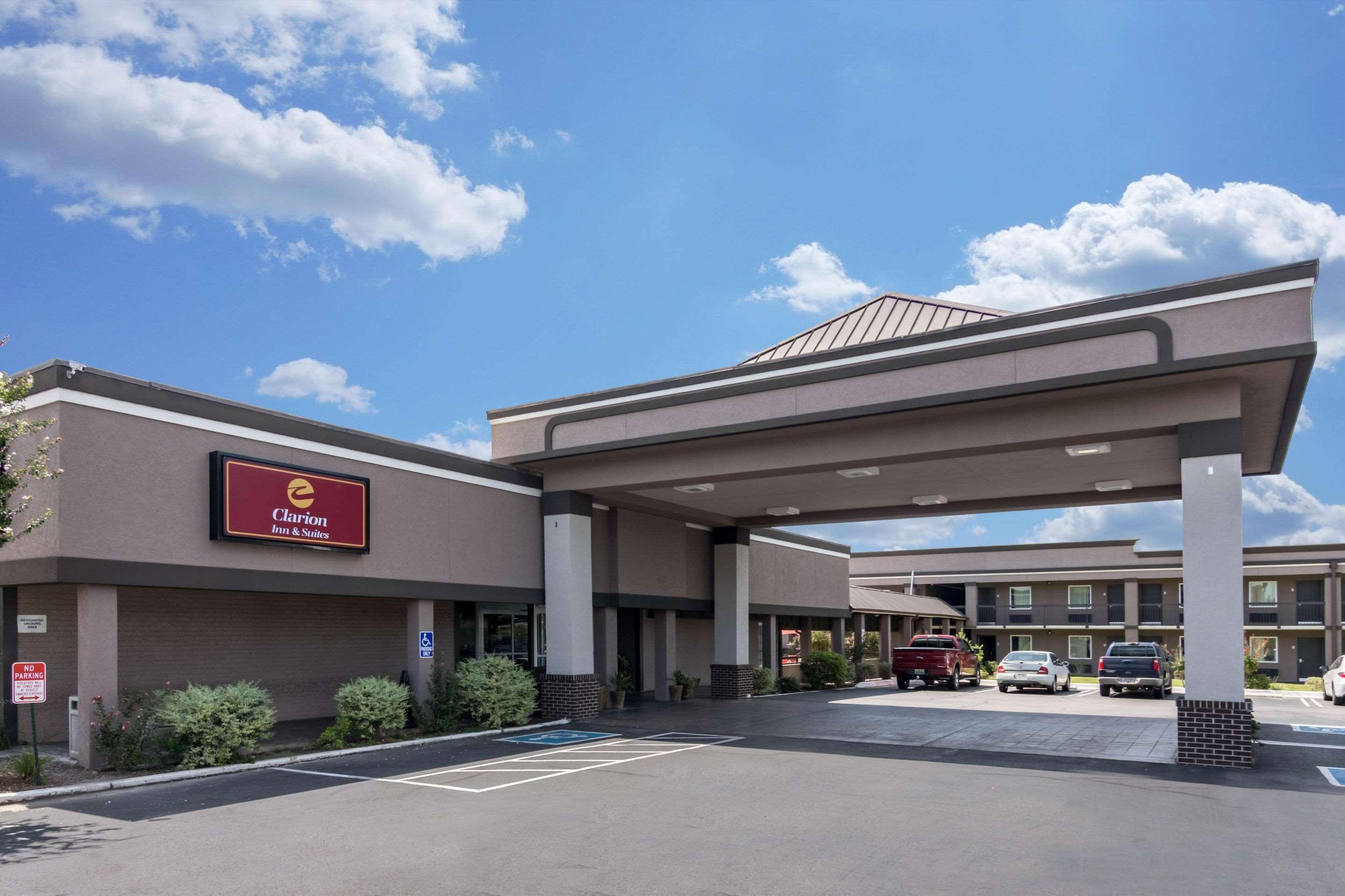 Clarion Inn & Suites Russellville I-40 Eksteriør bilde