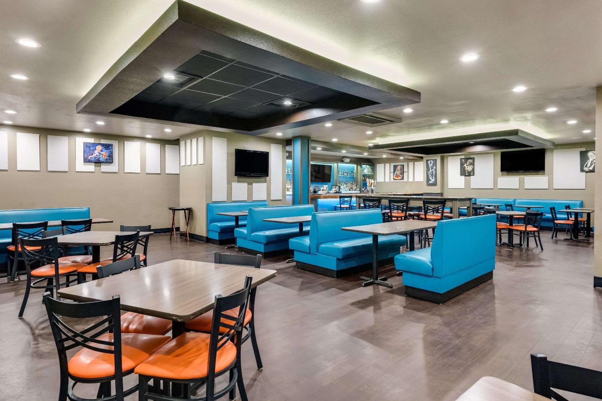 Clarion Inn & Suites Russellville I-40 Eksteriør bilde